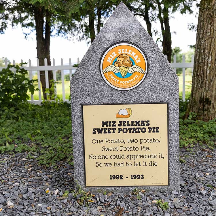 Miz Jelena's Sweet Potato Pie tombstone